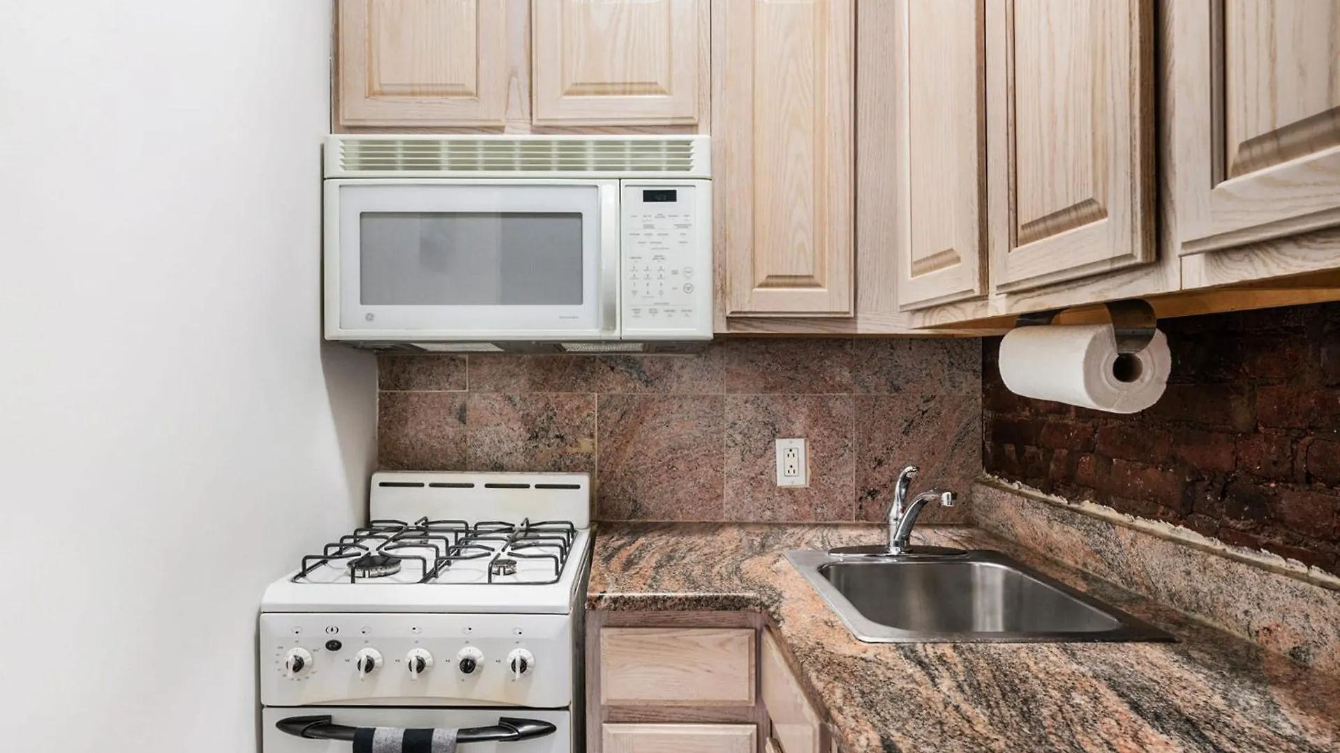 350-1A Gramercy New 1Br Sleeps4 Newly Furnished New York Apartment